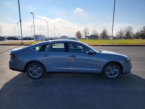 New 2025 Honda Accord EX-L image 9