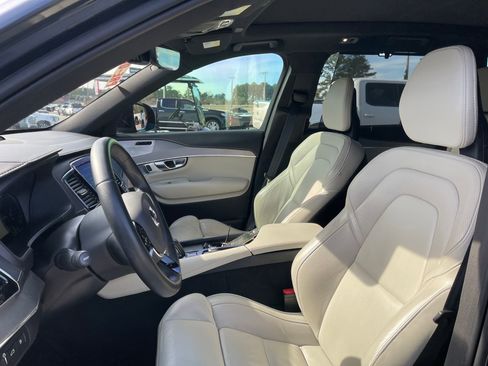 Used 2022 Volvo XC90 T8 R-Design w/ Advanced Package image 15