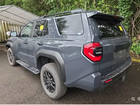 Used 2026 Toyota 4Runner SR5 AWD/4WD image 2