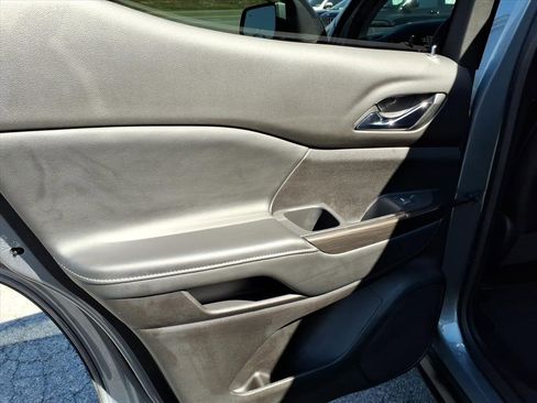 Used 2021 GMC Acadia SLT w/ Trailering Package image 22