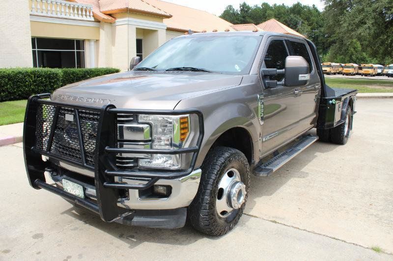 Used 2019 Ford F350 Lariat w/ Lariat Value Package AWD/4WD image 8