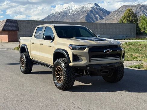 Used 2024 Chevrolet Colorado ZR2 w/ ZR2 Convenience Package III AWD/4WD image 1