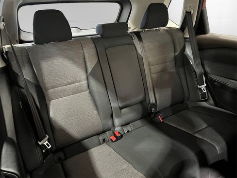 Used 2021 Nissan Rogue SV image 17