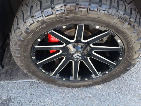 Used 2019 Chevrolet Silverado 1500 LT w/ All-Star Edition RWD image 42