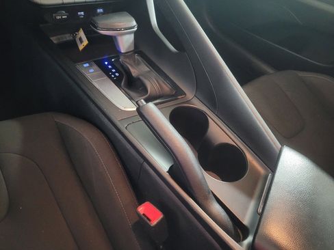 Used 2023 Hyundai Elantra SEL image 26