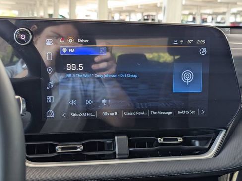 New 2026 Chevrolet Equinox LT w/ Convenience Package II image 22