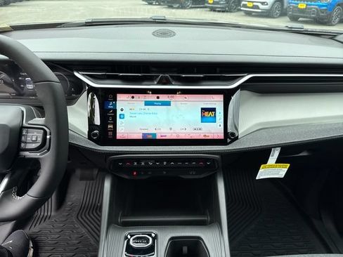 New 2026 Jeep Cherokee Laredo AWD/4WD image 21