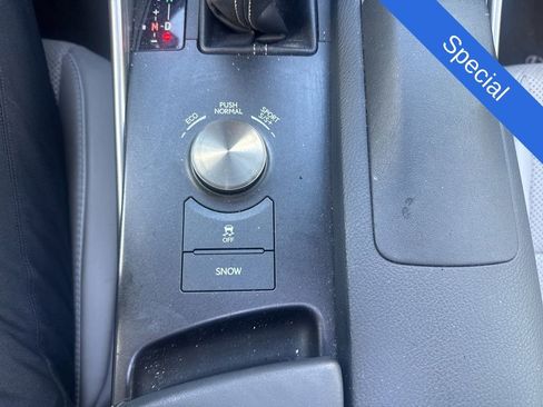Used 2016 Lexus IS 350 RWD image 16