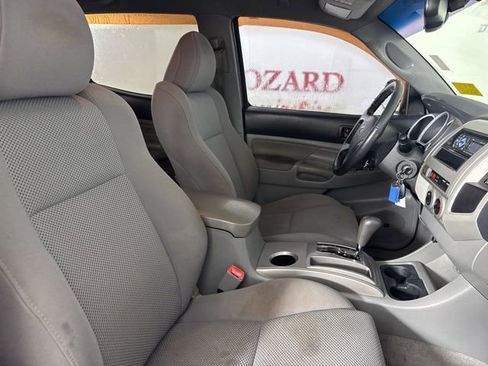 Used 2011 Toyota Tacoma 4x4 Double Cab image 16