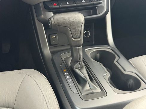 Used 2017 Chevrolet Colorado W/T AWD/4WD image 29
