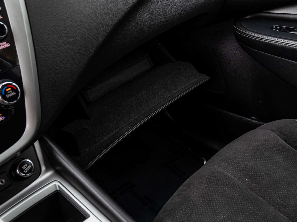 Used 2020 Nissan Murano SV FWD image 19