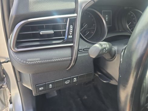 Used 2023 Toyota Camry SE image 22