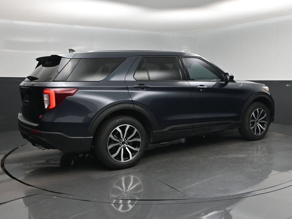 Used 2022 Ford Explorer ST AWD/4WD image 3