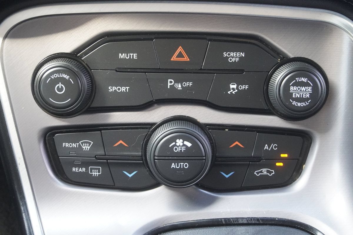 Used 2022 Dodge Challenger GT AWD/4WD image 19
