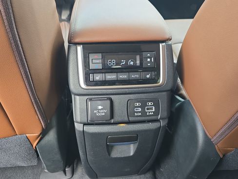Used 2024 Subaru Ascent Touring image 18