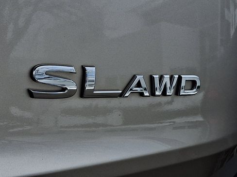 Used 2021 Nissan Rogue SL w/ Premium Package image 30