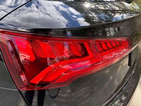 Used 2020 Audi SQ5 Premium Plus w/ Premium Plus Package AWD/4WD image 26
