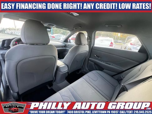Used 2021 Hyundai Elantra SE FWD image 21