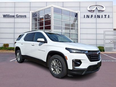 Used 2023 Chevrolet Traverse LT