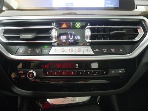Used 2024 BMW X3 sDrive30i RWD image 19