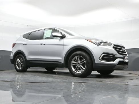 Used 2017 Hyundai Santa Fe Sport FWD image 42