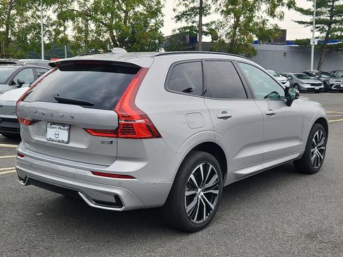 Certified 2024 Volvo XC60 B5 Plus w/ Climate Package AWD/4WD image 6