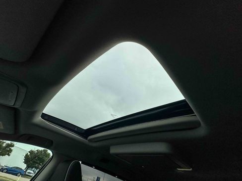 Certified 2025 Honda Odyssey Elite image 39