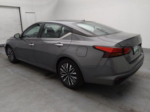 Used 2024 Nissan Altima 2.5 SV image 3