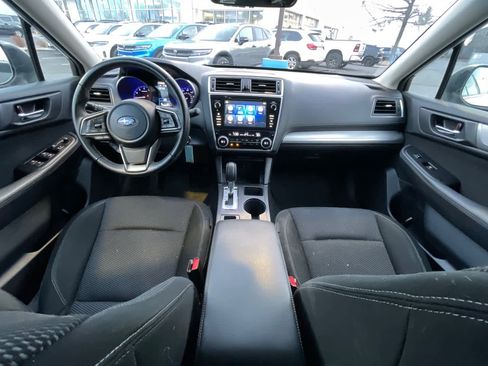 Used 2019 Subaru Outback 2.5i Premium image 3