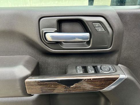 Used 2021 GMC Sierra 2500 SLE w/ SLE Value Package; image 26