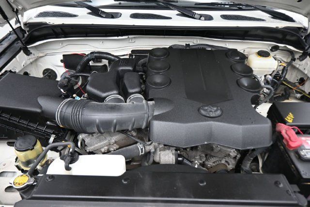 Used 2010 Toyota FJ Cruiser 4WD w/ Convenience Pkg image 21