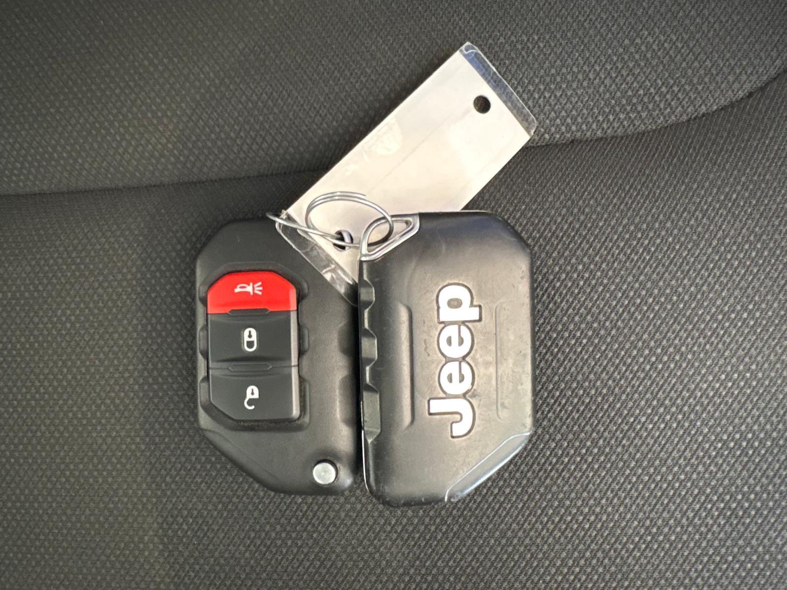 Used 2022 Jeep Wrangler Unlimited Sport AWD/4WD image 23