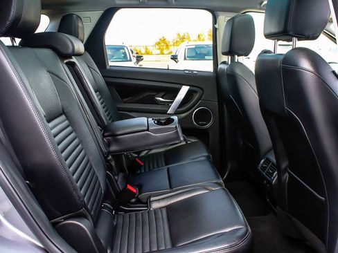 Used 2021 Land Rover Discovery Sport S image 39