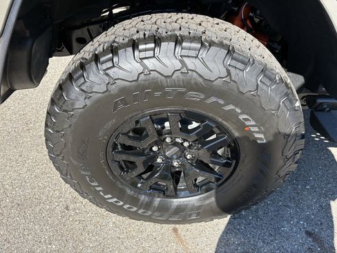 New 2025 Ford Bronco Raptor w/ Interior Carbon Fiber Pack image 16