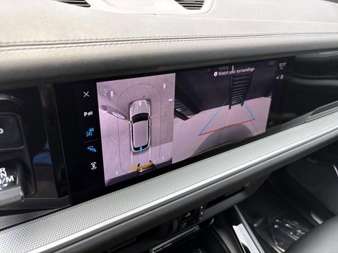 Certified 2024 Porsche Cayenne image 35