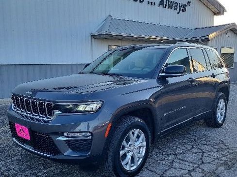 Used 2023 Jeep Grand Cherokee Limited w/ Trailer Tow Prep Group (B) AWD/4WD image 20