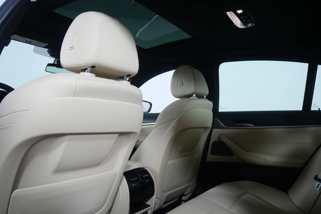 Used 2022 BMW 530i RWD image 16