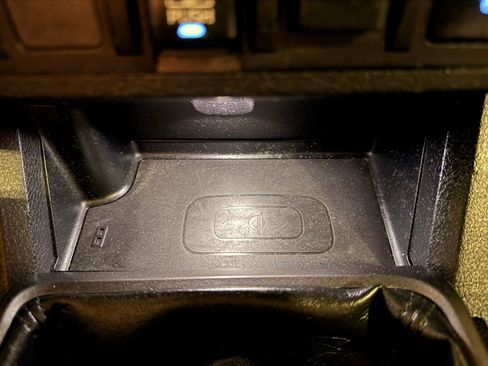 Used 2021 Toyota Tacoma TRD Sport image 24