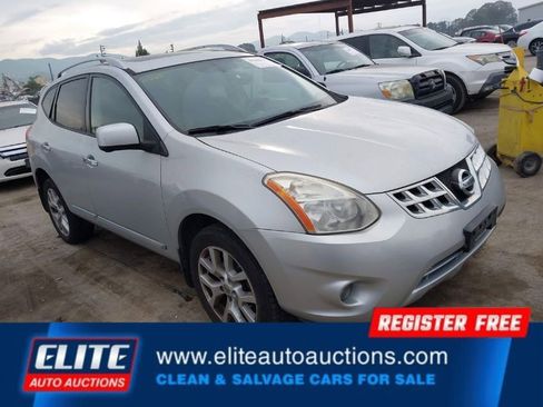 Used 2013 Nissan Rogue SL image 1