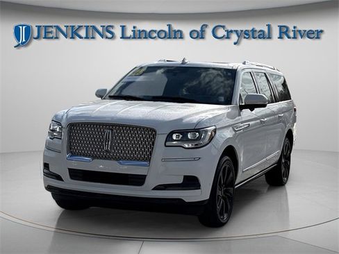 Certified 2023 Lincoln Navigator L Reserve image 2