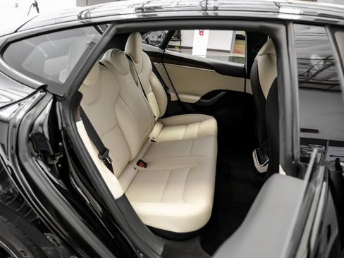 Used 2023 Tesla Model S Standard Range image 28