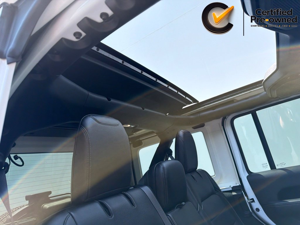 Certified 2022 Jeep Wrangler Unlimited Sahara AWD/4WD image 27