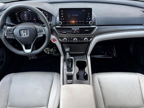 Used 2018 Honda Accord LX image 16
