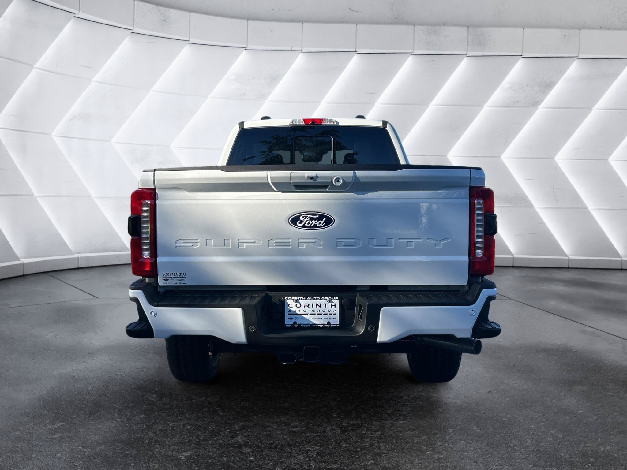 New 2027 Ford F250 XLT w/ XLT Premium Package AWD/4WD image 6