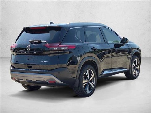 Used 2023 Nissan Rogue SL AWD/4WD image 5