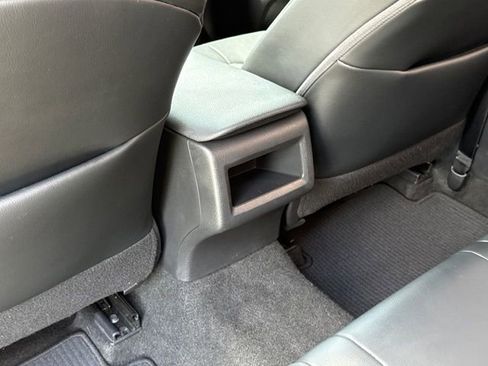 Used 2021 Toyota Camry SE FWD image 26