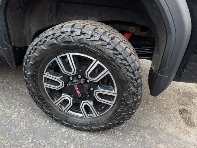 Used 2021 GMC Sierra 2500 AT4 w/ AT4 Premium Plus Package AWD/4WD image 8