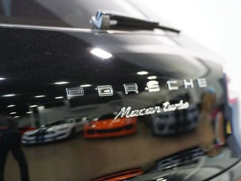Used 2018 Porsche Macan Turbo AWD/4WD image 24