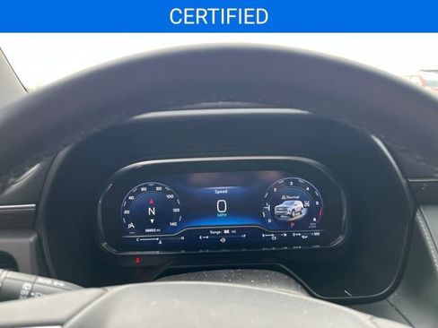 Used 2024 Chevrolet Tahoe LT w/ LT Signature Package AWD/4WD image 10