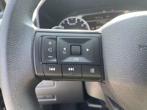 Used 2025 Nissan Rogue S FWD image 20